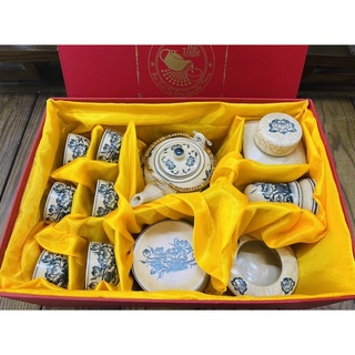 Bộ ấm chén nhật