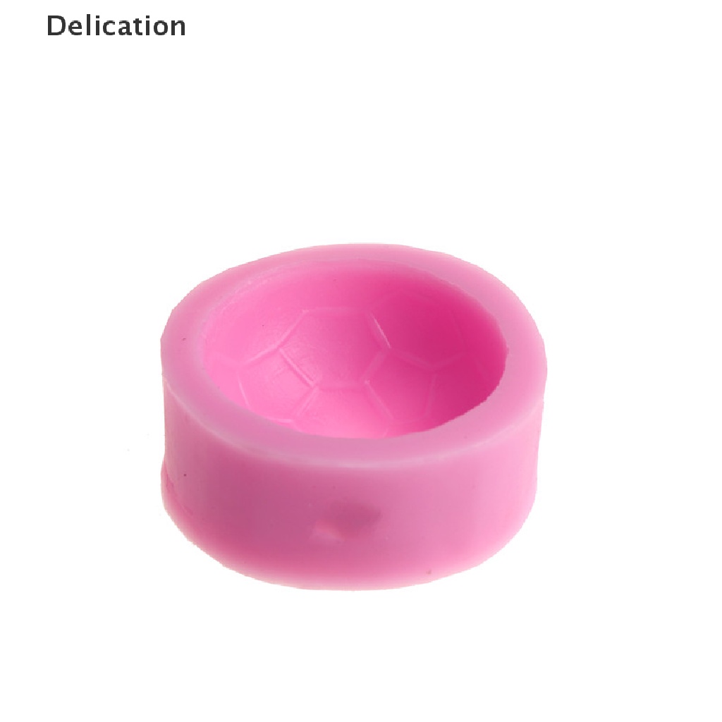 Khuôn silicon làm bánh/xà phòng trang trí hình bóng đá