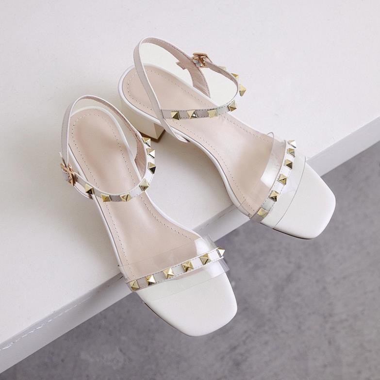 Chính hãng- Giày Sandal Cao Gót đế vuông , dây đinh tán , mũi vuông sang chảnh mã T2