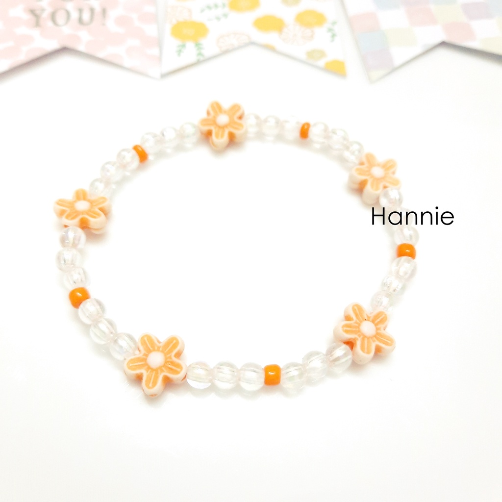 Vòng tay hạt hologram charm hoa handmade đơn giản (Đỏ/Hồng/Tím/Vàng/Cam/Xanh lá/Xanh biển)
