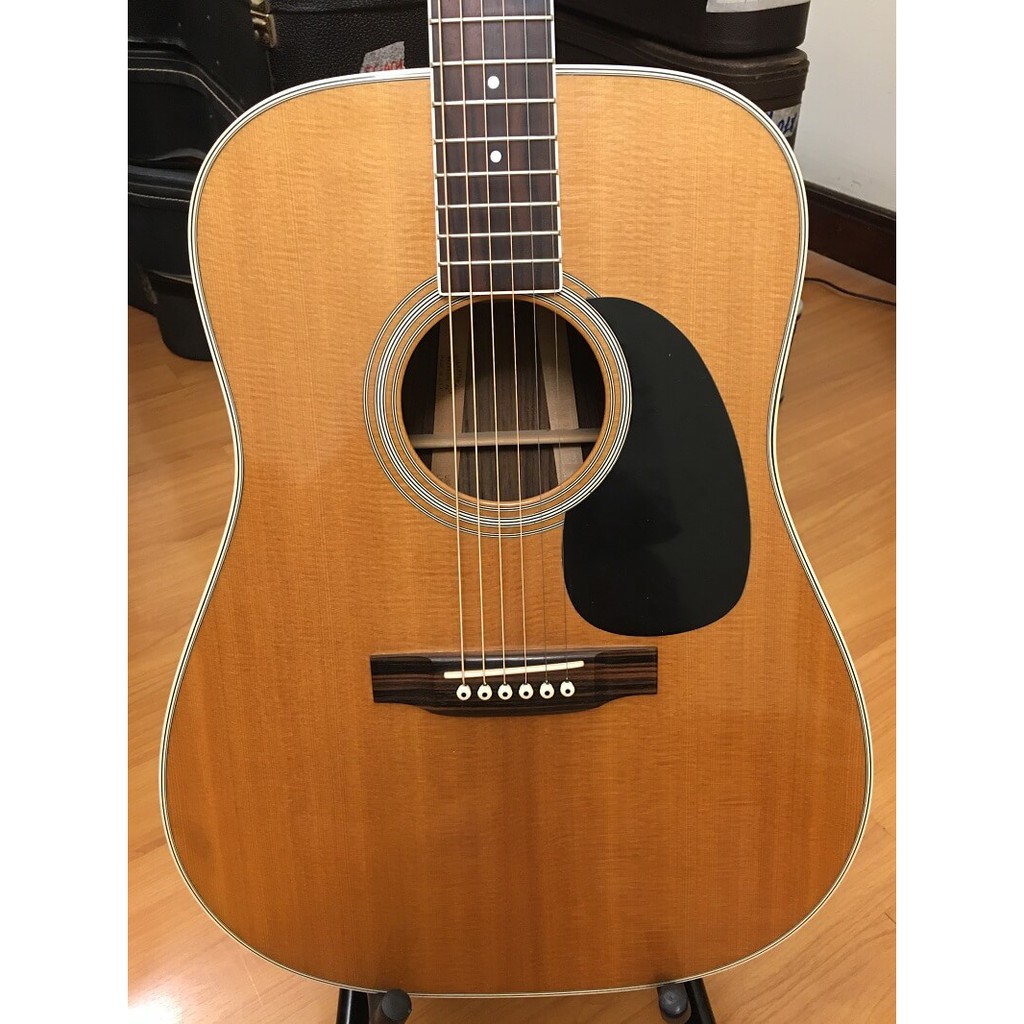 Guitar Acoustic Martin D35