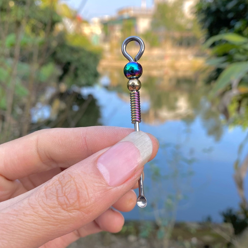 Móc ráy tai đã lên màu titan cực chất EDC simple