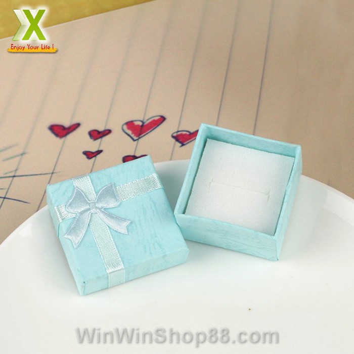 Hộp quà nhỏ đựng nhẫn và trang sức có nơ thiết kế phong cách cao cấp sang trọng - Winz.vn