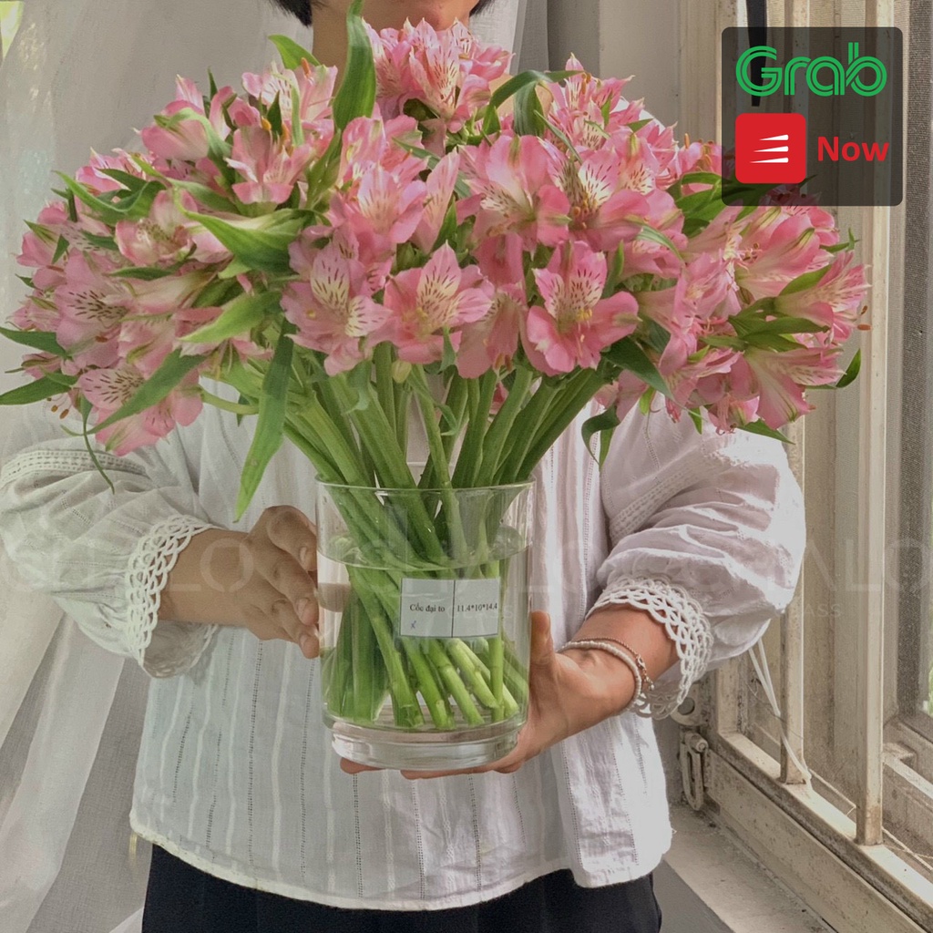 Lọ hoa thuỷ tinh dáng trụ cốc Thanh Xuân 14.4 x 11.4cm - Sản xuất thủ công thumbnail