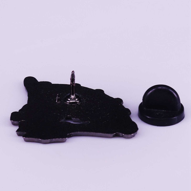 Huy Hiệu Gỗ Hình Lâu Đài