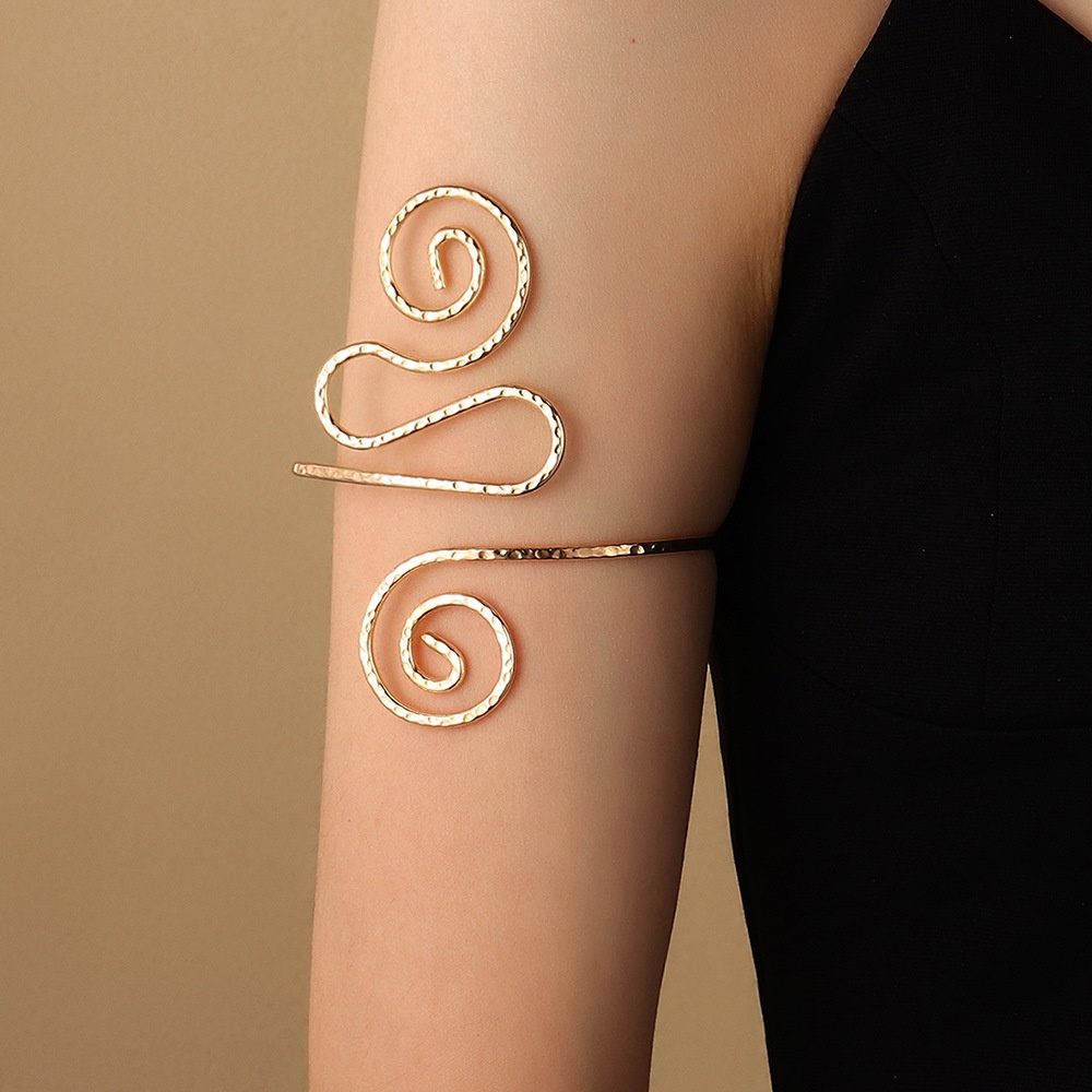 Vòng Đeo Cánh Tay Bằng Hợp Kim Họa Tiết Bướm Phong Cách Retro|Lá