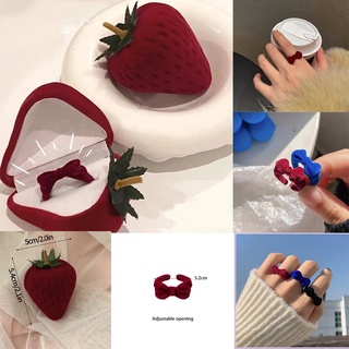 Hộp đựng nhẫn hình trái dâu dễ thương