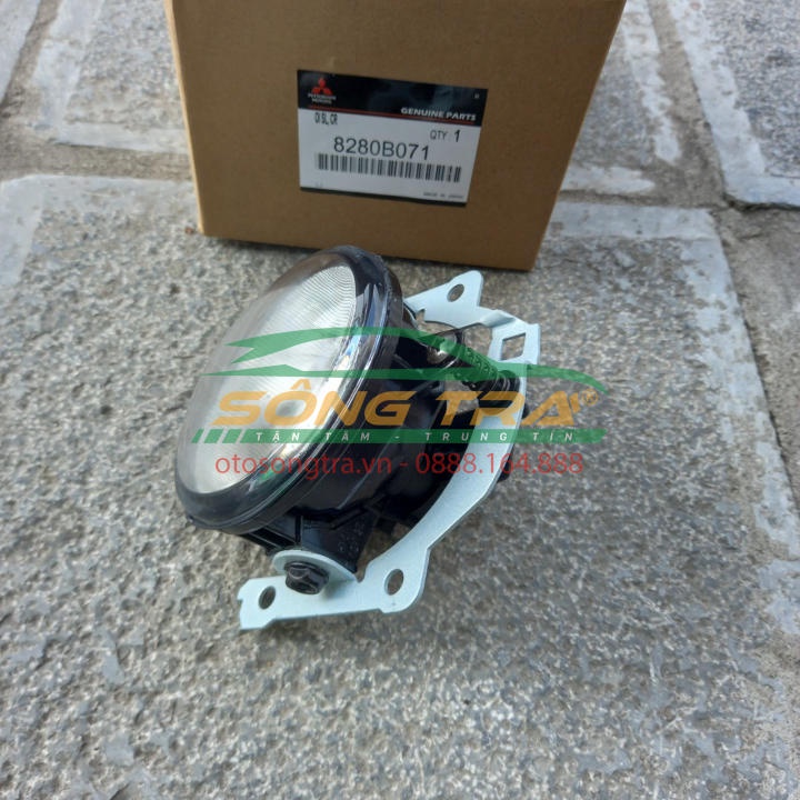 ĐÈN GẦM MITSUBISHI ATTRAGE