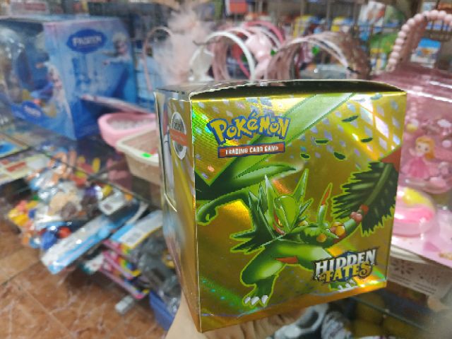 Hộp 32 túi thẻ bài Pokemon VIP 2020