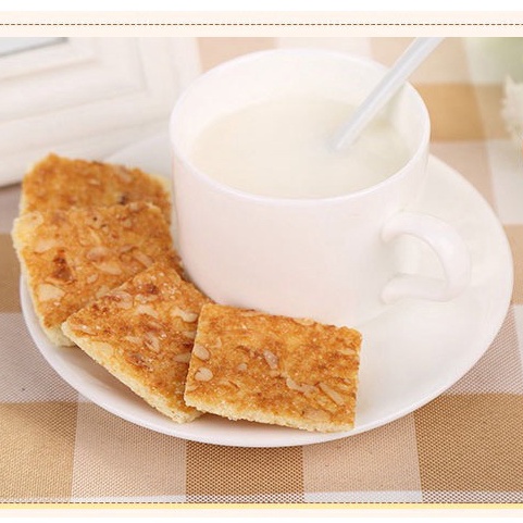 Bánh hạnh nhân healthy ăn kiêng Mamama Đài Loan 256g phù hợp người tiểu đường