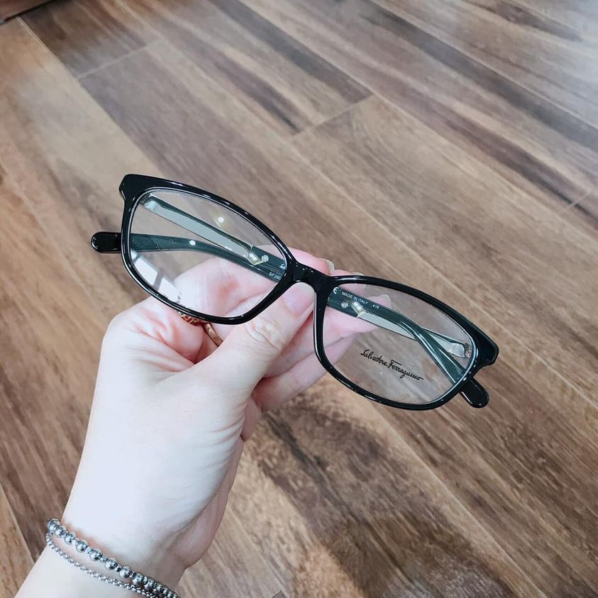 Gọng cận nữ Salvatore Ferragamo viền đen, gọng đính đá SF2808RA