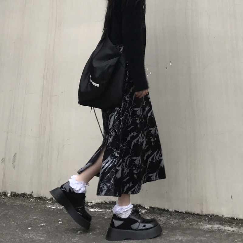 Chân Váy Nhung Dáng Chữ A Phong Cách Hàn Quốc | BigBuy360 - bigbuy360.vn