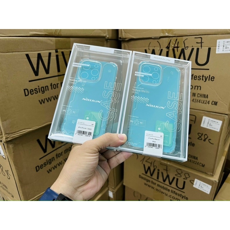Ốp lưng Nillkin trong suốt chính hãng hỗ trợ sạc không dây iPhone 14, 15 Pro Max, 13, 13 Pro, 13 Pro Max Full Box