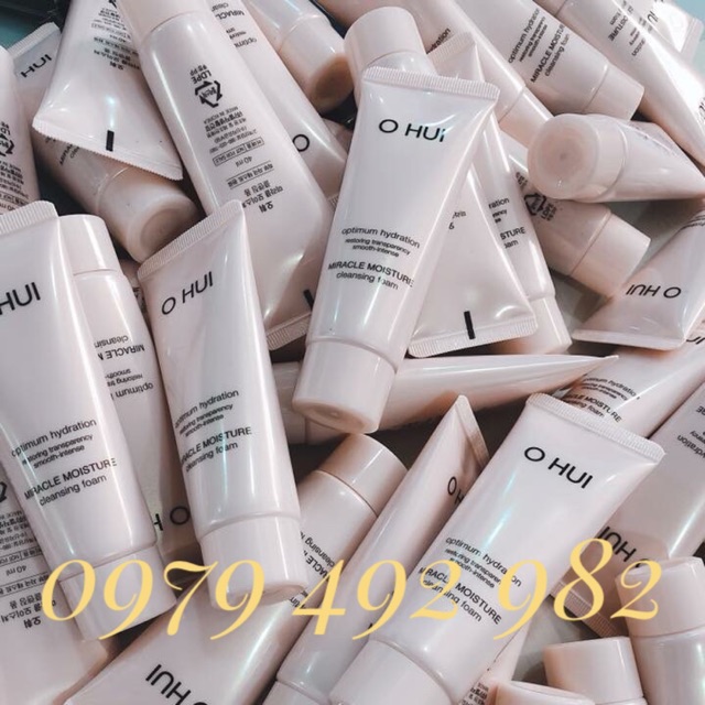 Sửa rửa mặt dưỡng trắng Ohui 40ml