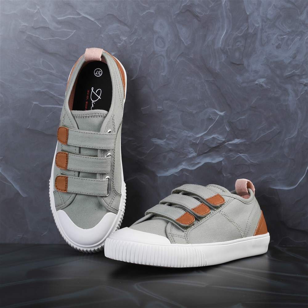 Giày Sneaker Chính Hãng Dincox/Coxshoes GE01 Xanh Rêu