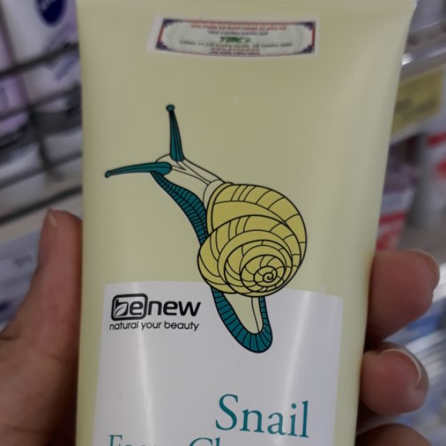 Sũa rủa mặt benew snail foam cleansing