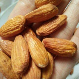 Hạt hạnh nhân Mỹ rang bơ