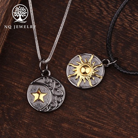 Charm bạc tròn hình mặt trời, mặt trăng treo - NQ Jewelry