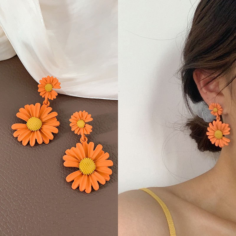 Hoa tai mặt hình hoa cúc thiết kế mới