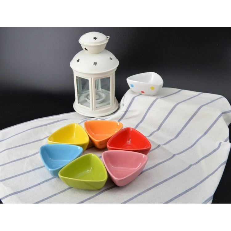 Bát ăn dặm hình tam giác ( nhiều màu )