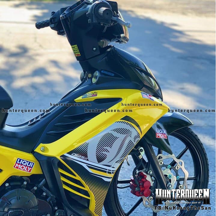 Tem rời dán xe Ex135 LC vàng đen. Bộ tem dán trang trí xe máy bền đẹp