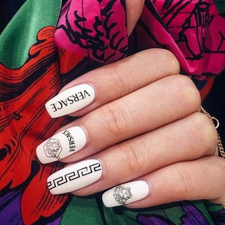 Sticker nails Versace - hình dán móng 3D