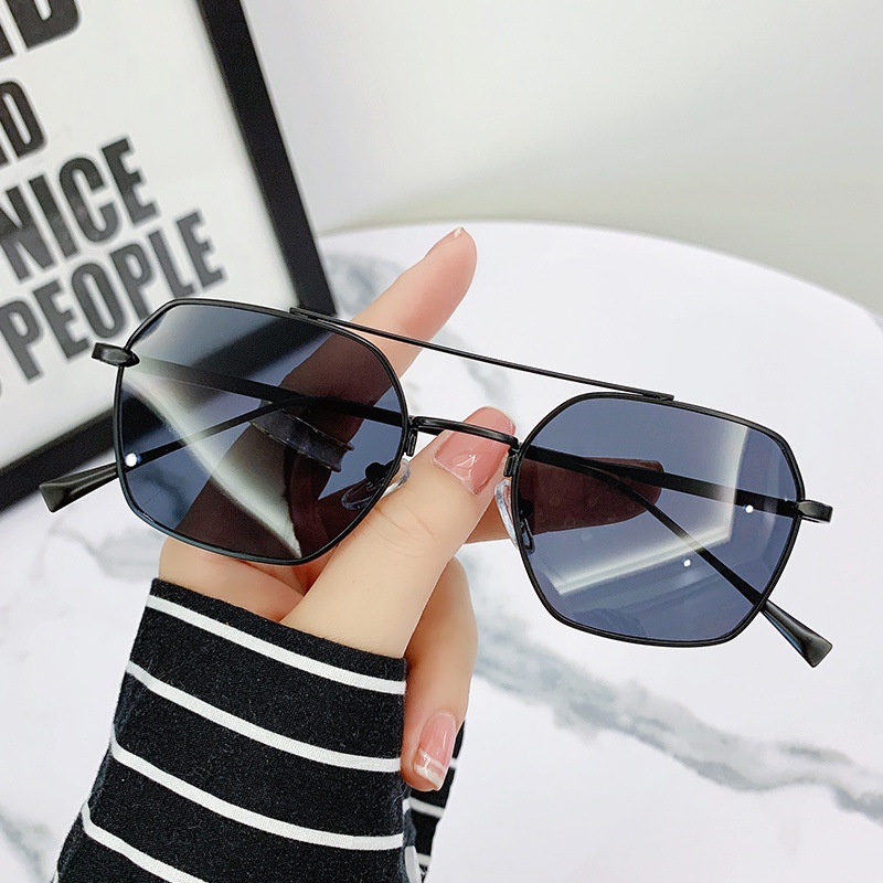 Kính Mát Gọng Kim Loại Thời Trang 2022 Cho Nam / Nữ