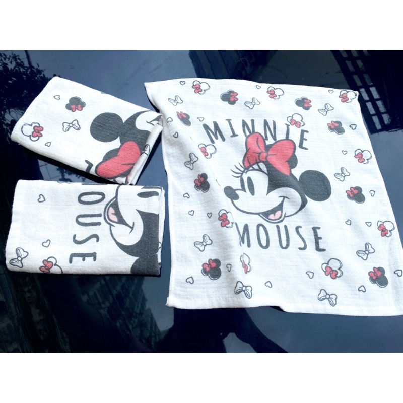 Set 3 khăn mặt Mickey Mouse xuất dư cho bé 34x35cm