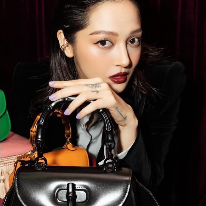 Túi Quai xách GC TOP HANDLE QUAI TRÚC  Hàng nét căng  Sz17cm 1 màu đen  kèm quai vải mix 2 mầu bản to