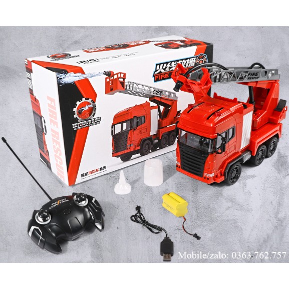 Xe cứu hỏa điều khiển xịt nước từ xa