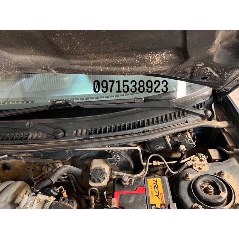 NẮP ĐẬY CẦN GẠT MƯA FORD LASER, MAZDA 232