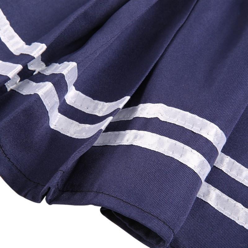 Trang phục nữ sinh Nhật Bản kiểu dáng gợi cảm