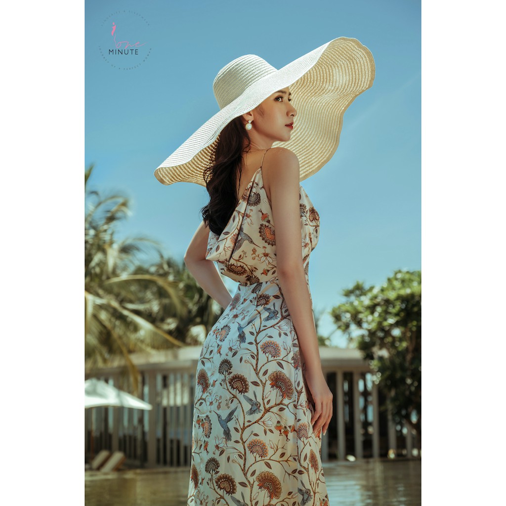 Đầm Lụa Cổ Đổ Lưng Sau Ngọc Trai+ Khăn Turban Thiết Kế