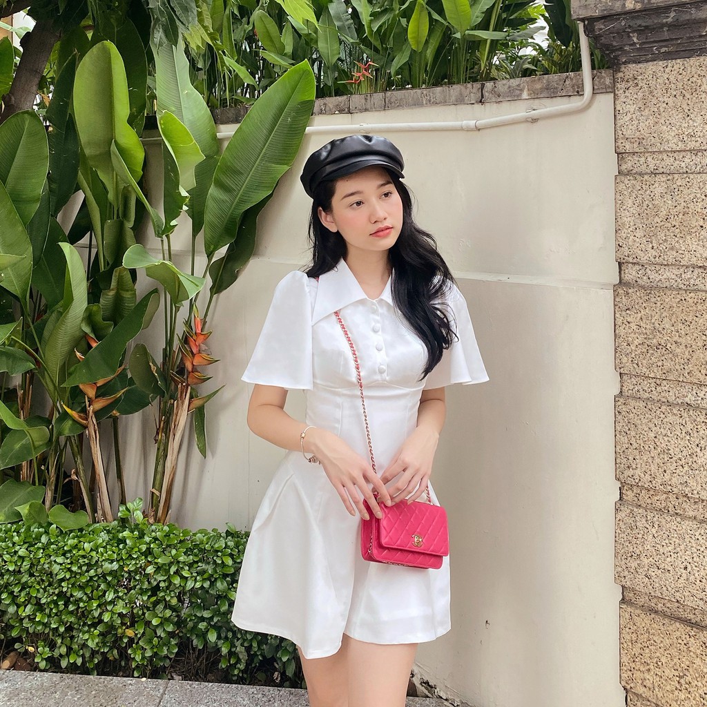 Đầm trắng dáng xòe hở lưng, cổ sơ mi xinh xắn | BigBuy360 - bigbuy360.vn