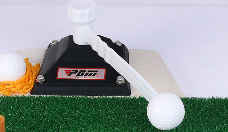 Bóng Golf Gắn Thảm Tập Swing HL001 - PGM Q011