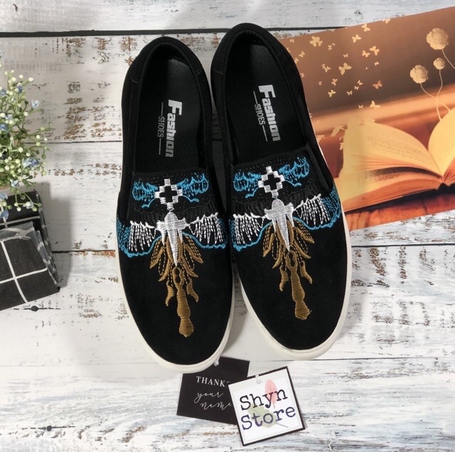 Giày slipon nam thêu cánh xanh đỏ (free ship) đế cao su | BigBuy360 - bigbuy360.vn