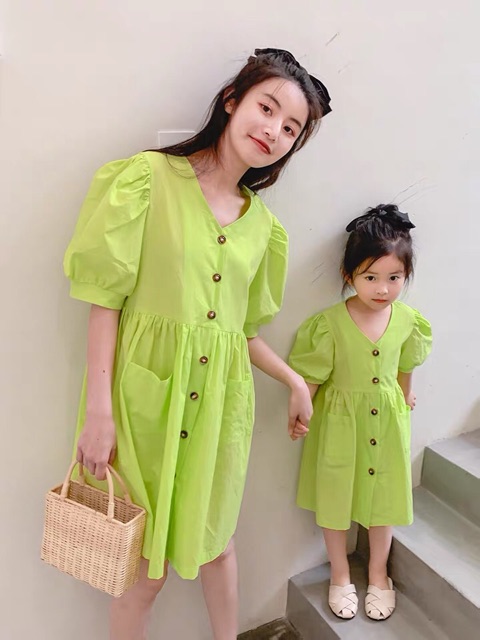 Đồ đôi cho mẹ và bé,váy tím tay bồng,có túi