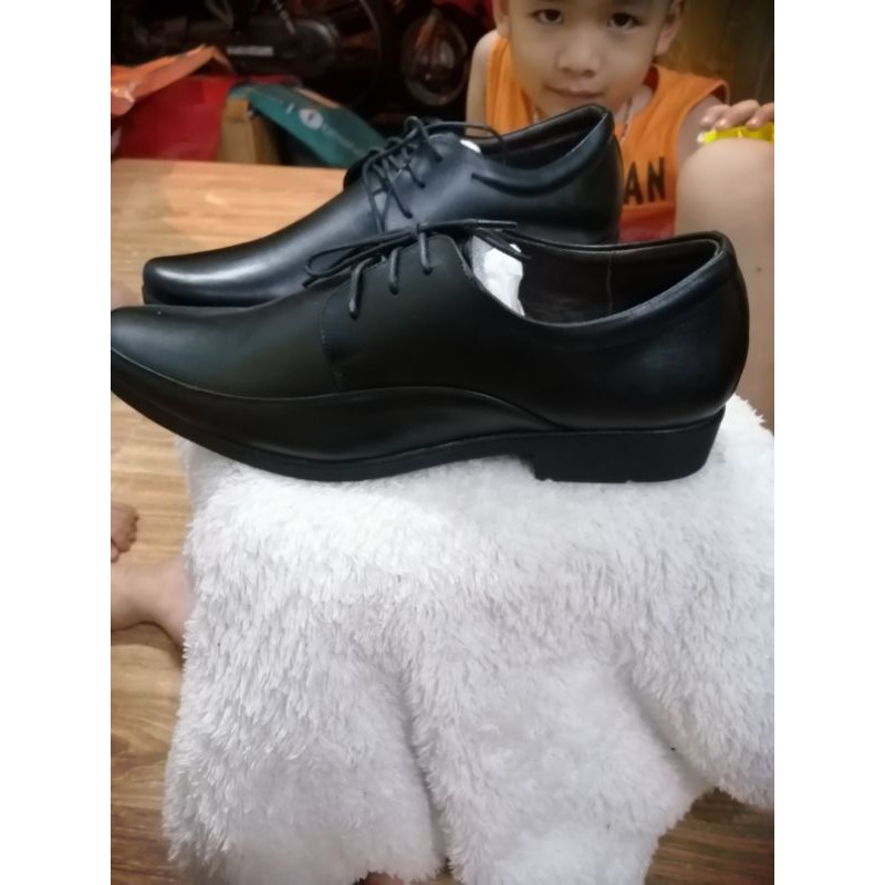Giầy da nam 100% da bò bên trong lót da thật 100%shop tự chụp lên mọi người yên tâm nhé