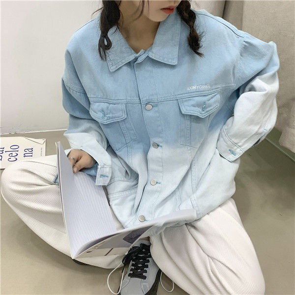 Áo khoác denim tay dài dáng rộng nhuộm màu gradient phong cách Hàn Quốc thời trang xuân thu cho nữ 2021
