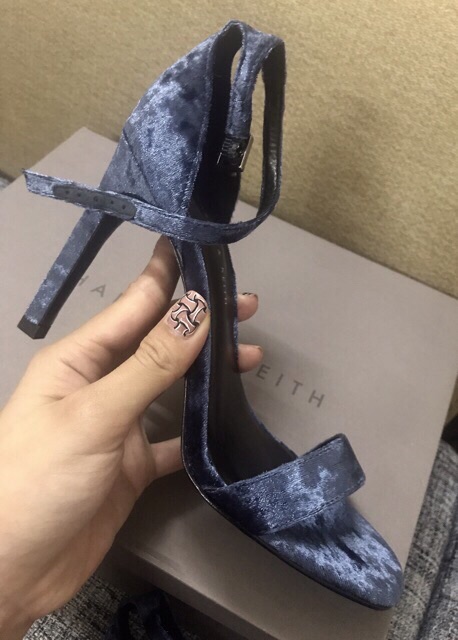 Thanh lý sandal CnK