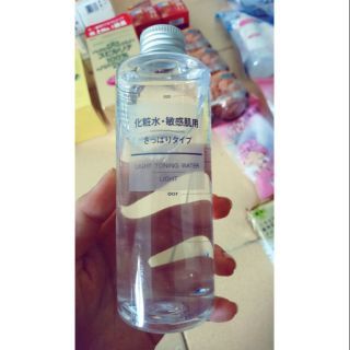 Toner muji light toning water