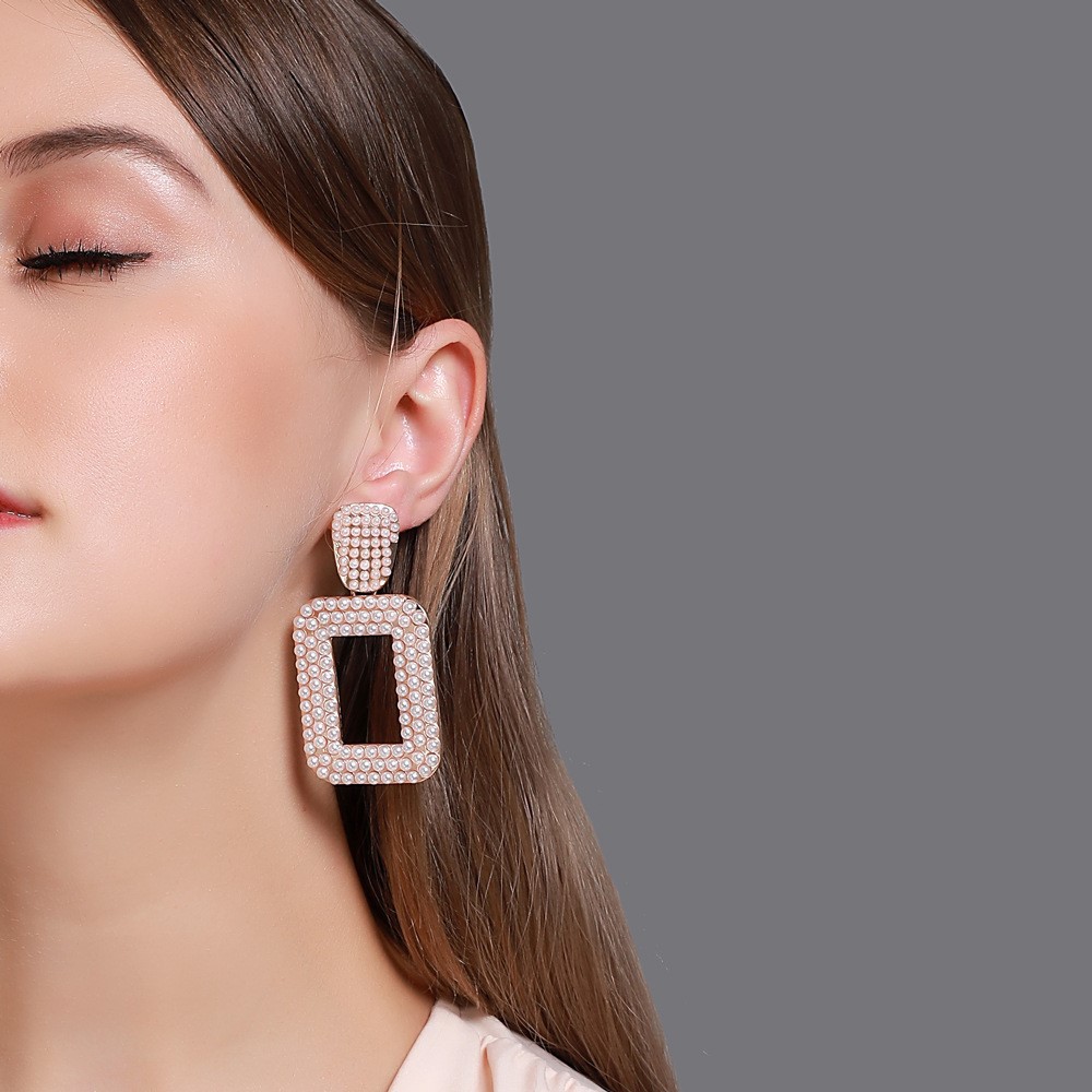 Bông Tai Dáng Dài Đính Ngọc Trai Xinh Xắn Dành Cho Nữ