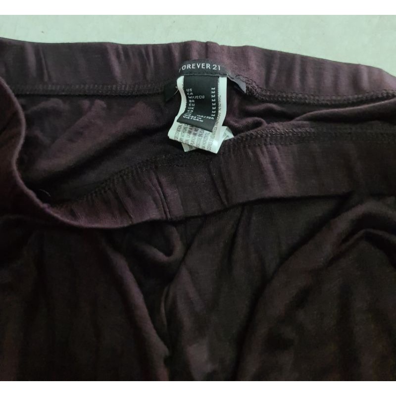 Quần F21 Striped Biker Shorts