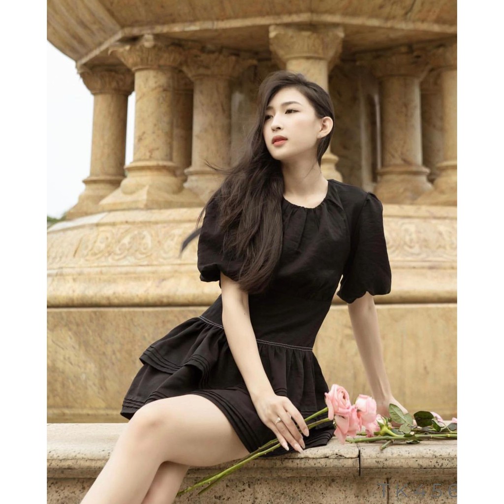 Đầm dáng xòe bèo tầng tay phồng cut out lưng đẹp