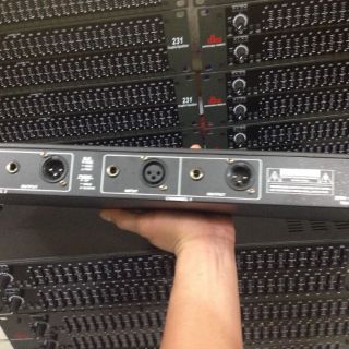 Lọc xì giá rẻ DBX EQ 215