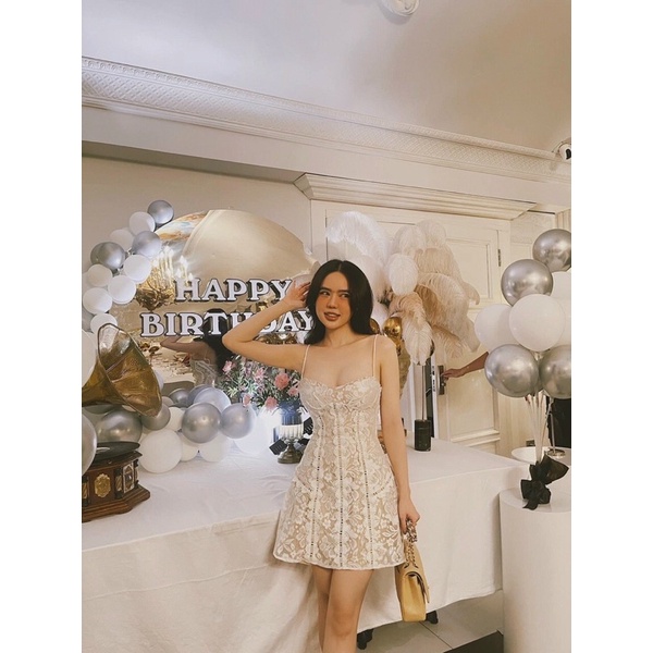 N3-Đầm ren 2s suông A::200k