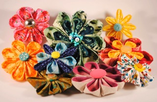 Clover dụng cụ làm hoa vải Kanzashi