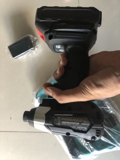 MÁY BẮT VÍT MAKITA XDT15