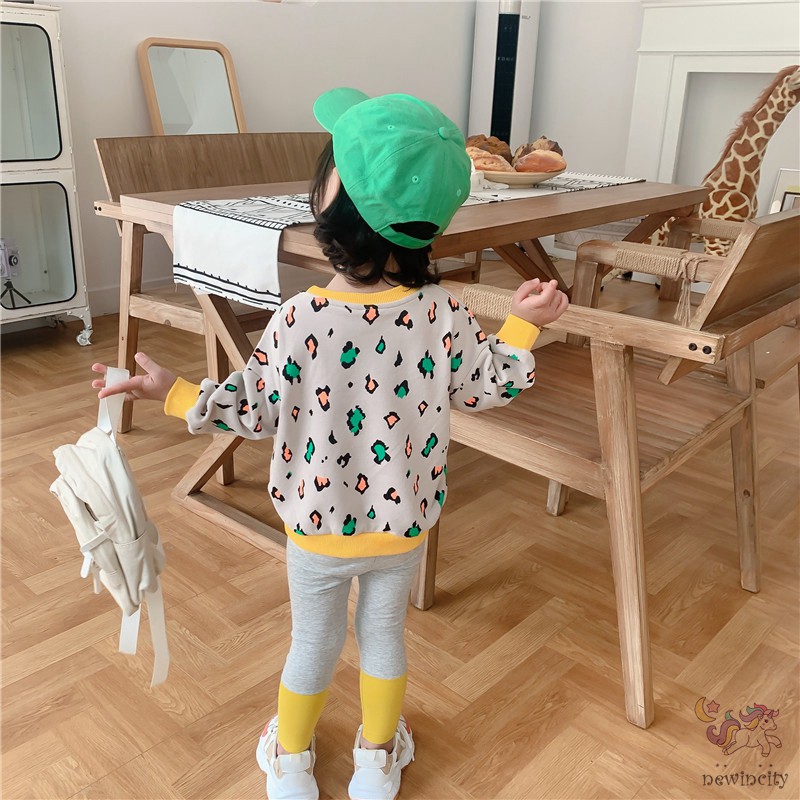 Set áo Sweater in họa tiết da báo kèm quần dài bằng chất liệu cotton thời trang cho bé gái