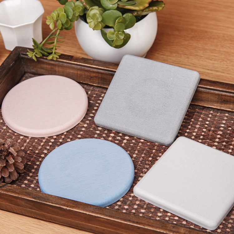 Miếng lót ly thiết kế đơn giản chống thấm nước